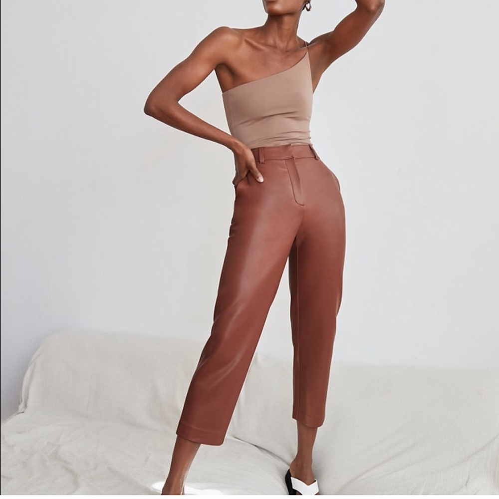 Aritzia Brown High-Waisted Trousers